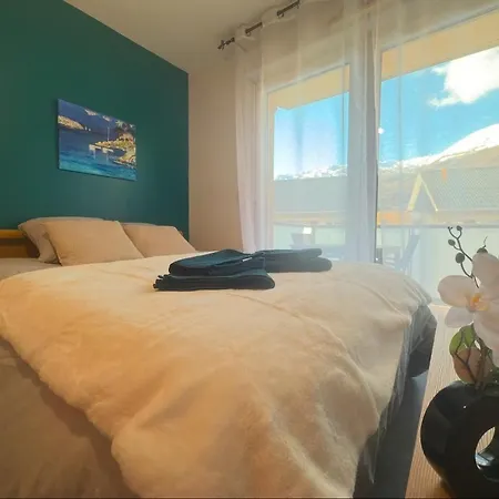 App 2-4 Proche Gare Terrasse Garage * سان-جان-دي-موريين